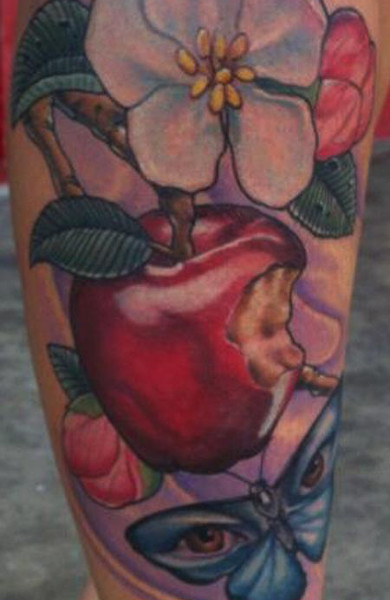 Татуировка яблоко