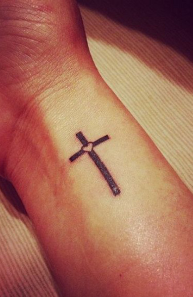 Татуировка крест