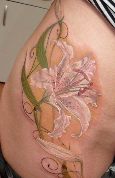 Татуировка лилия