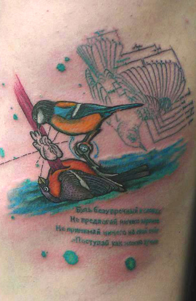 Татуировка любовь у птиц