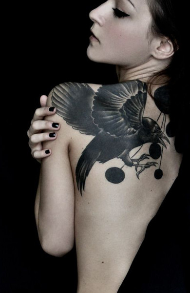 фото татуировка ворон