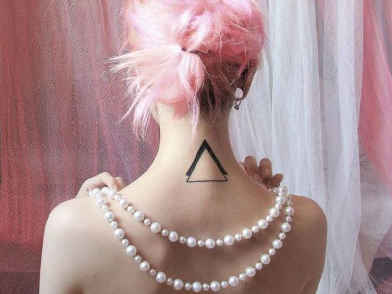 Татуировка треугольник и ее значение